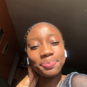 Meet your Posher, Aniyah